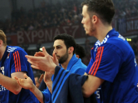 Euroleague : Olympiacos - Anadolu Efes : 87 - 72