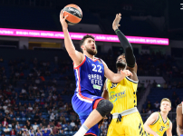 EL: Anadolu Efes 106 - 105 Alba Berlin