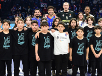 One Team Katılımcılarımız Anadolu Efes - Partizan Maçında Parkeye Çıktı...