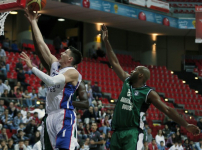 Anadolu Efes Darüşşafaka’ya şans tanımadı: 89-70