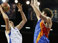 Anadolu Efes Mersin BŞB’yi 77-71 ile geçti...