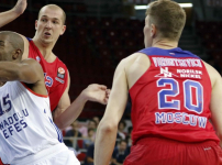 Anadolu Efes: 72 - CSKA Moskova: 76