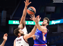 Anadolu Efes: 69 - AX Armani Exchange Milan: 72