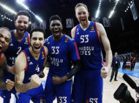 A wonderful comeback from Anadolu Efes: 90-86