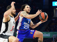 Anadolu Efes: 64 - Virtus Segafredo Bologna: 67