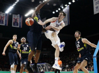 Anadolu Efes - Fenerbahçe : 57 - 96