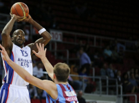 Anadolu Efes makes it to the final round: 59-54