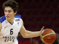 En iyi genç oyuncu Cedi Osman...