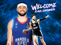 Isaia Cordinier Anadolu Efes’te...