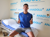 Derek Willis Anadolu Sağlık Merkezi'nde Sağlık Kontrolünden Geçti