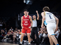 U17 Milliler Son 16 Turu'nda: 74-51