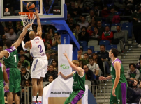 Anadolu Efes: 8 - Unicaja Malaga: 7