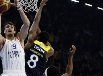 Play-off’ta finalin adı: Anadolu Efes - Fenerbahçe