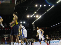 Anadolu Efes: 1 - Fenerbahçe: 2