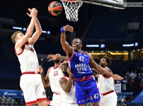 El: Anadolu Efes 76 - 53 Olympiacos