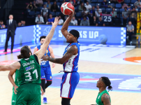 Anadolu Efes: 90 - Bursaspor İnfo Yatırım: 98