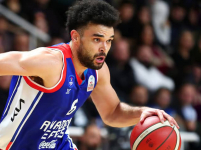 Onvo Büyükçekmece Basketbol: 83 - Anadolu Efes: 76