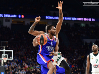 Anadolu Efes 78 - 62 Panathinaikos OPAP