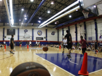 Altyapı seçmeleri yoğun ilgi üzerine Caferağa Spor Salonu’nda devam ediyor...
