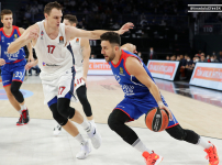 Anadolu Efes: 96 - CSKA Moskow: 100