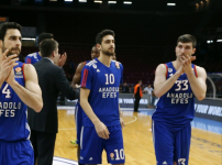 Anadolu Efes Euroleague’e galibiyet ile veda etti: 91-86