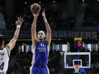 Real Madrid: 90 - Anadolu Efes: 85