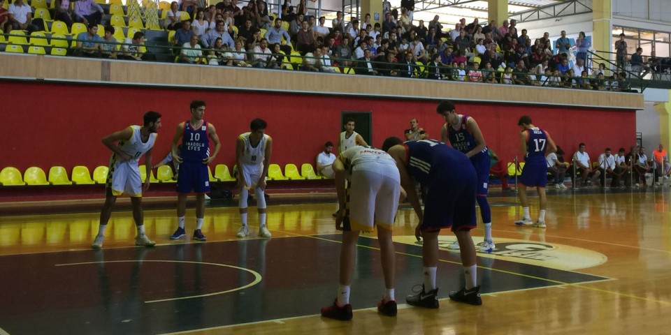 Gençlerimiz Gelişim Koleji deplasmanından galibiyetle dönüyor: 77-70