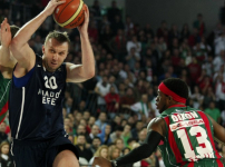 Karşıyaka: 65 - Anadolu Efes: 64