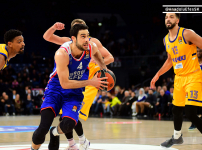 Anadolu Efes 81 - 72 Khimki