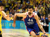 EL: Maccabi Fox Tel Aviv 77 - 75 Anadolu Efes