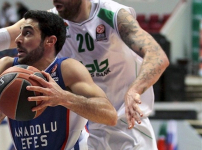 Unics Kazan: 67 - Anadolu Efes: 64