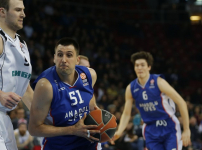 Efes’ten play-off yolunda kritik galibiyet: 79-75