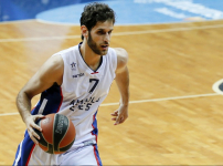 Olympiacos: 86 - Anadolu Efes: 75