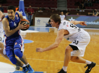 Anadolu Efes: 1 - Nizhny Novgorod: 2