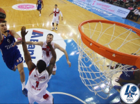 Anadolu Efes: 16 - EA Milano: 5