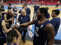 Anadolu Efes Tübad-Banvit Turnuvası’na katılıyor...