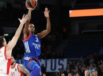 Anadolu Efes: 81 - Baskonia Vitoria Gasteiz: 82