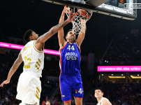 EL: Anadolu Efes 76 - 60 Real Madrid