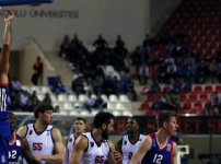 Anadolu Efes Eskişehir deplasmanında fire vermedi: 86-84