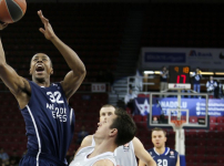 Anadolu Efes: 78 - Brose Baskets: 89