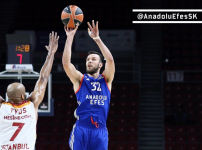 Winning start to the second half in the Euroleague: 84-73