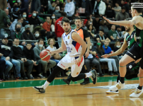 Darüşşafaka: 85 - Anadolu Efes: 81