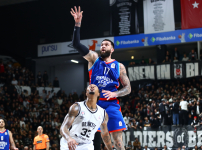 Beşiktaş Fibabanka: 87 - Anadolu Efes: 70