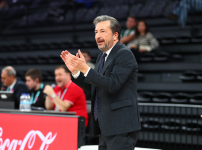 Luca Banchi: ”Lig Maçlarını Daha İyi Bir Basketbol Kalitesiyle Oynayabilmek için Tüm Kadromuzu Kullanıyoruz…”