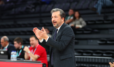 Luca Banchi: ”Lig Maçlarını Daha İyi Bir Basketbol Kalitesiyle Oynayabilmek için Tüm Kadromuzu Kullanıyoruz…”