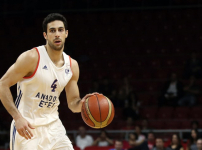 Anadolu Efes Doğuş Balbay ile sözleşme yeniledi...