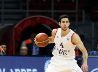 Anadolu Efes kazanırsa finalde...