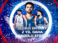 Elijah Bryant İki Yıl Daha Anadolu Efes'te...