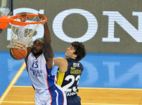 Anadolu Efes: 1 - Fenerbahçe: 3