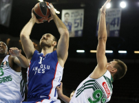Anadolu Efes: 62 - Zalgiris Kaunas: 65